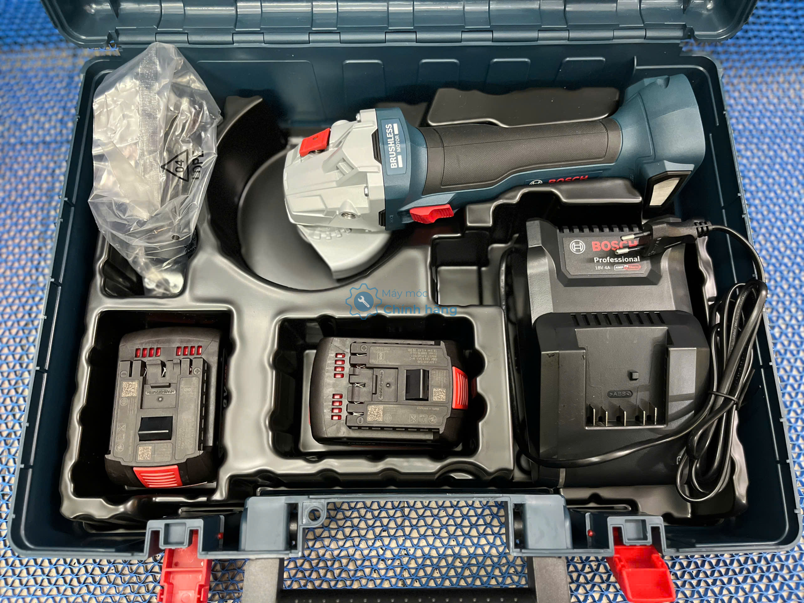 100mm Máy mài góc dùng pin 18V Bosch GWS 18V-8 Set (2 Pin 4.0Ah