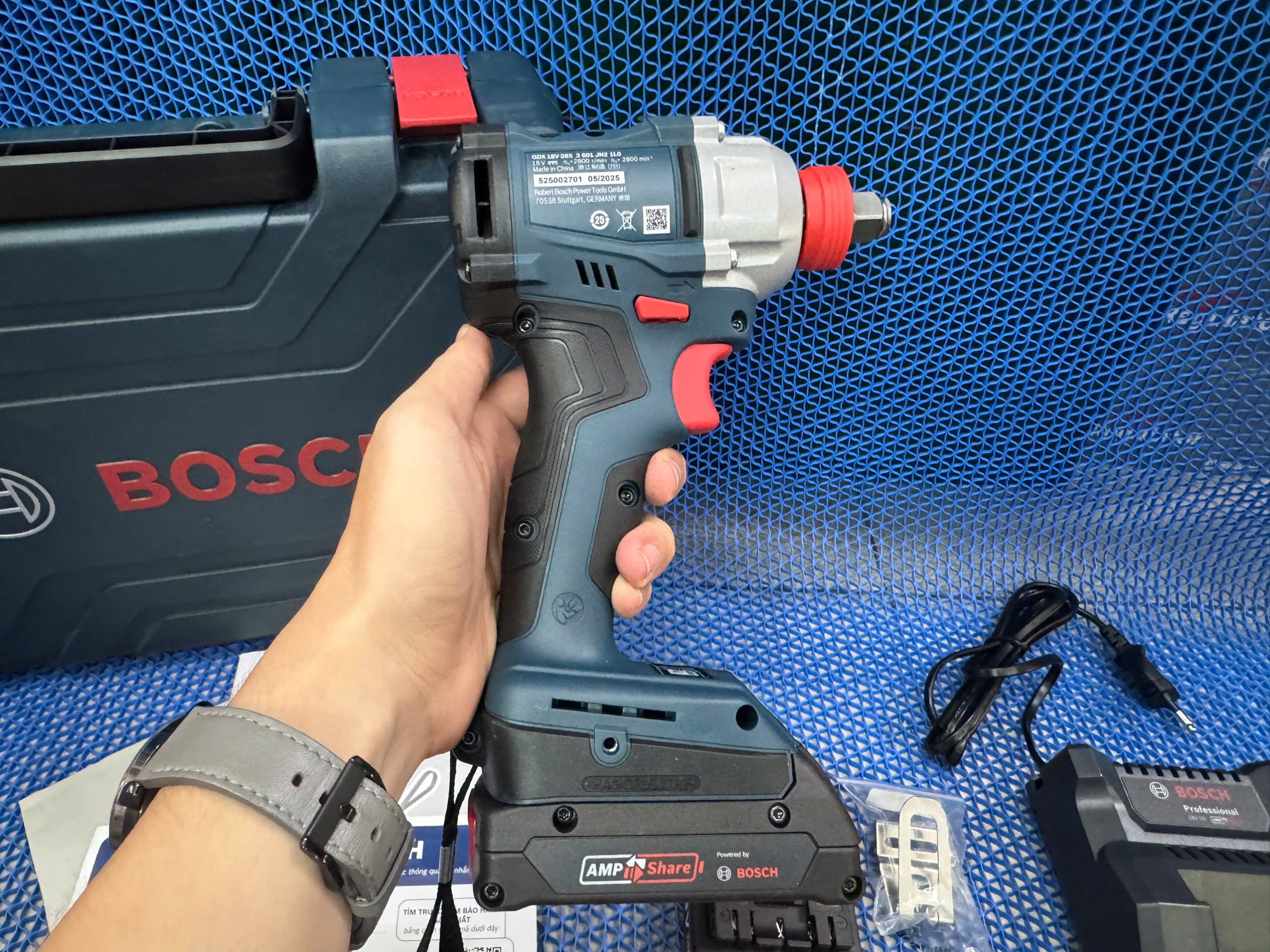 Máy Vặn Vít Và Bu Lông Dùng Pin 18V Bosch GDX 18V-285 (2 Pin) – Mạnh, Gọn, Đa Năng Cho Thợ Chuyên Nghiệp 3 Máy Vặn Vít Và Bu Lông Dùng Pin 18V Bosch GDX 18V-285 (2 Pin) – Mạnh, Gọn, Đa Năng Cho Thợ Chuyên Nghiệp - Ảnh 3