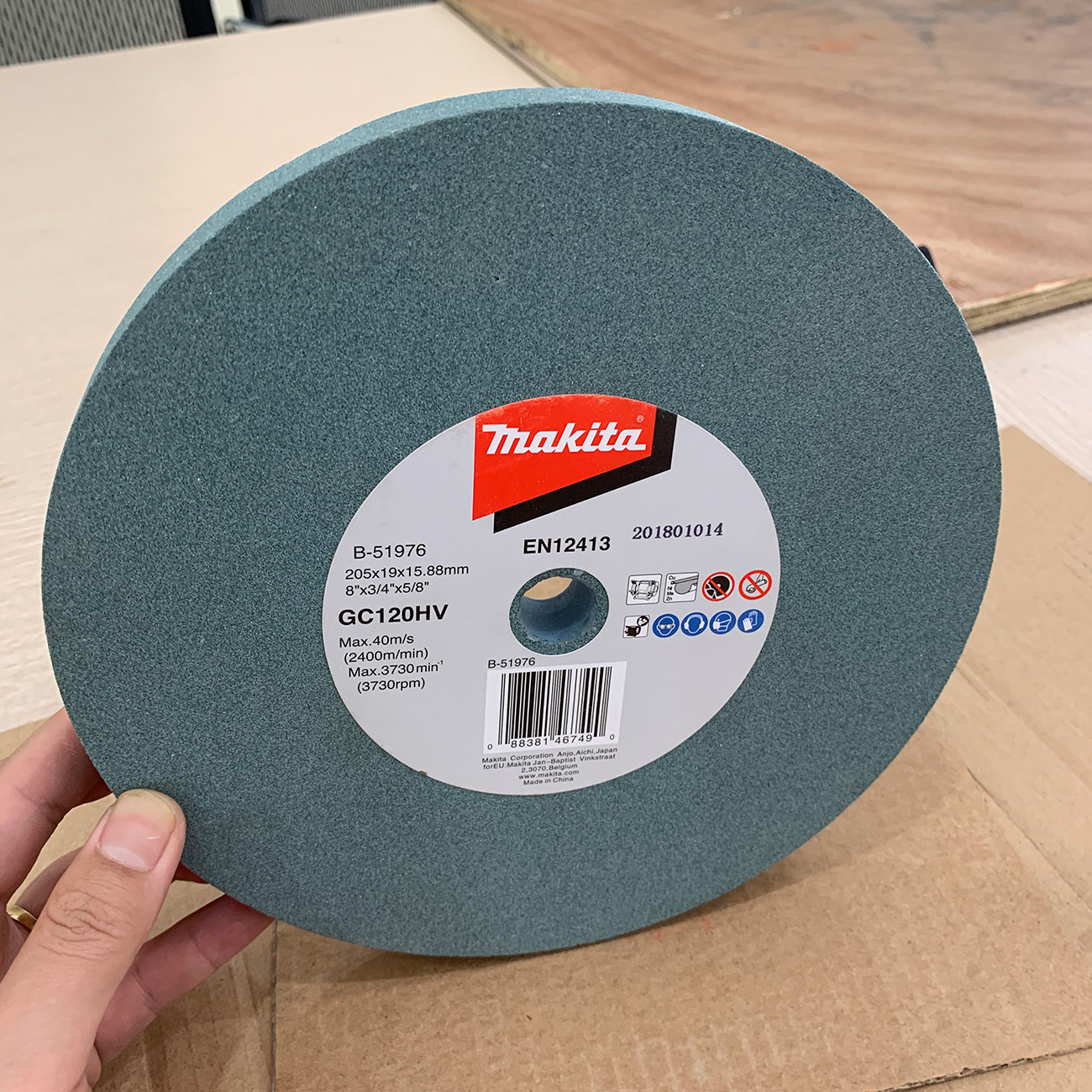 Đá mài tinh cho máy mài 2 đá Makita B-51976 (205x19x15.88mm)