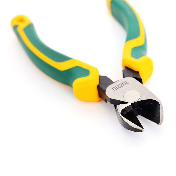 Alternative view of Kìm cắt kim loại mũi chéo SATA 70221D