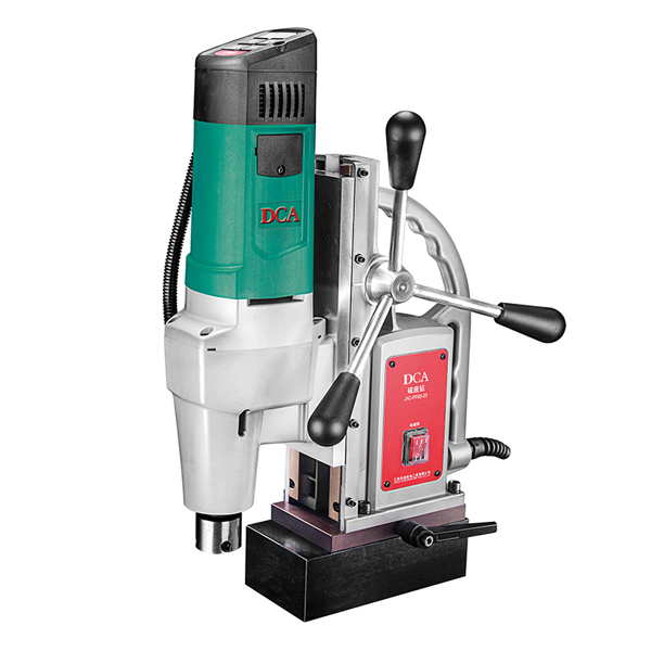 Máy khoan từ 1600W DCA AJC02-23