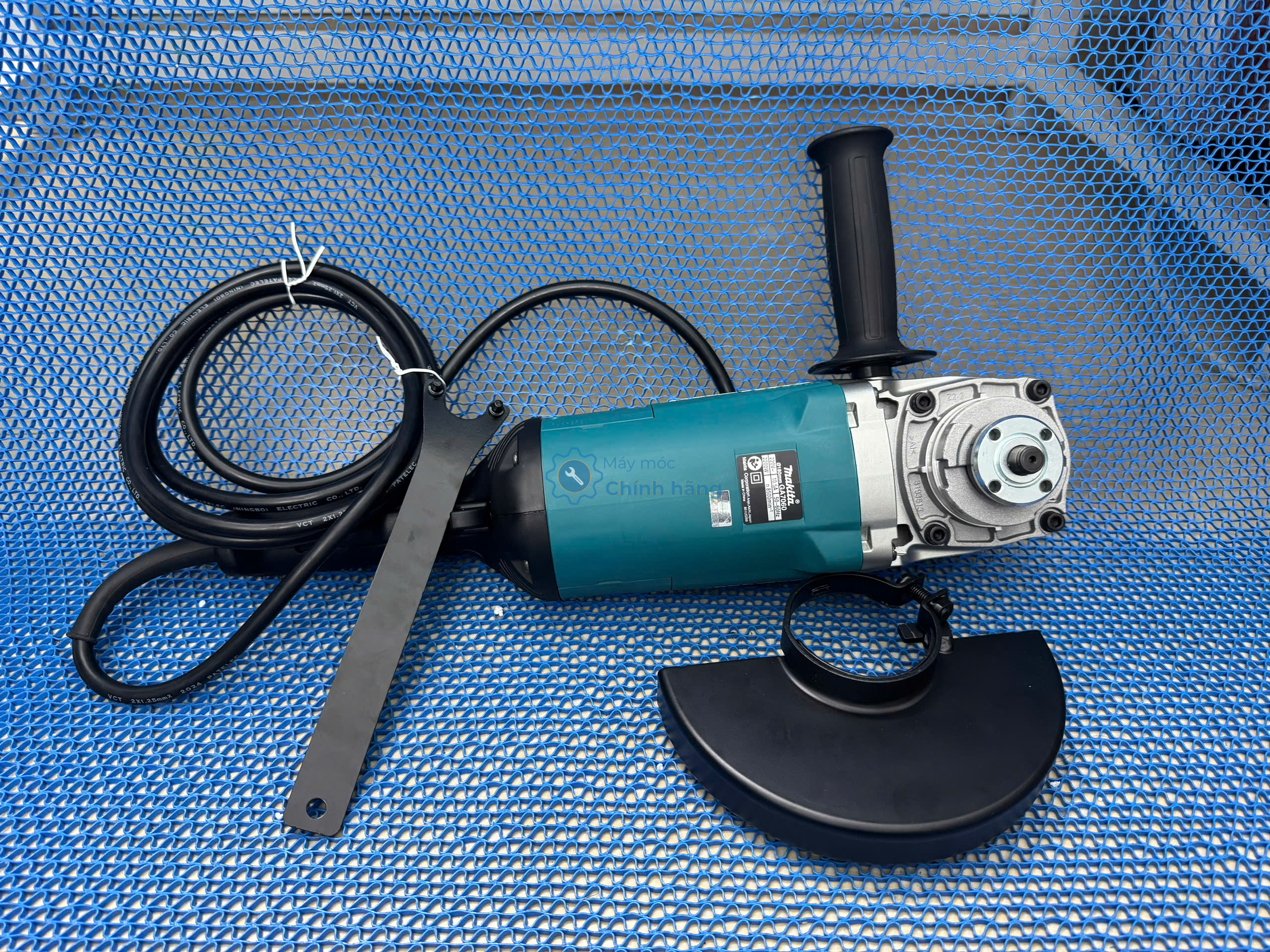 7" Máy Mài Góc 2200W Makita GA7060 4 Máy mài góc 2200W Makita GA7060