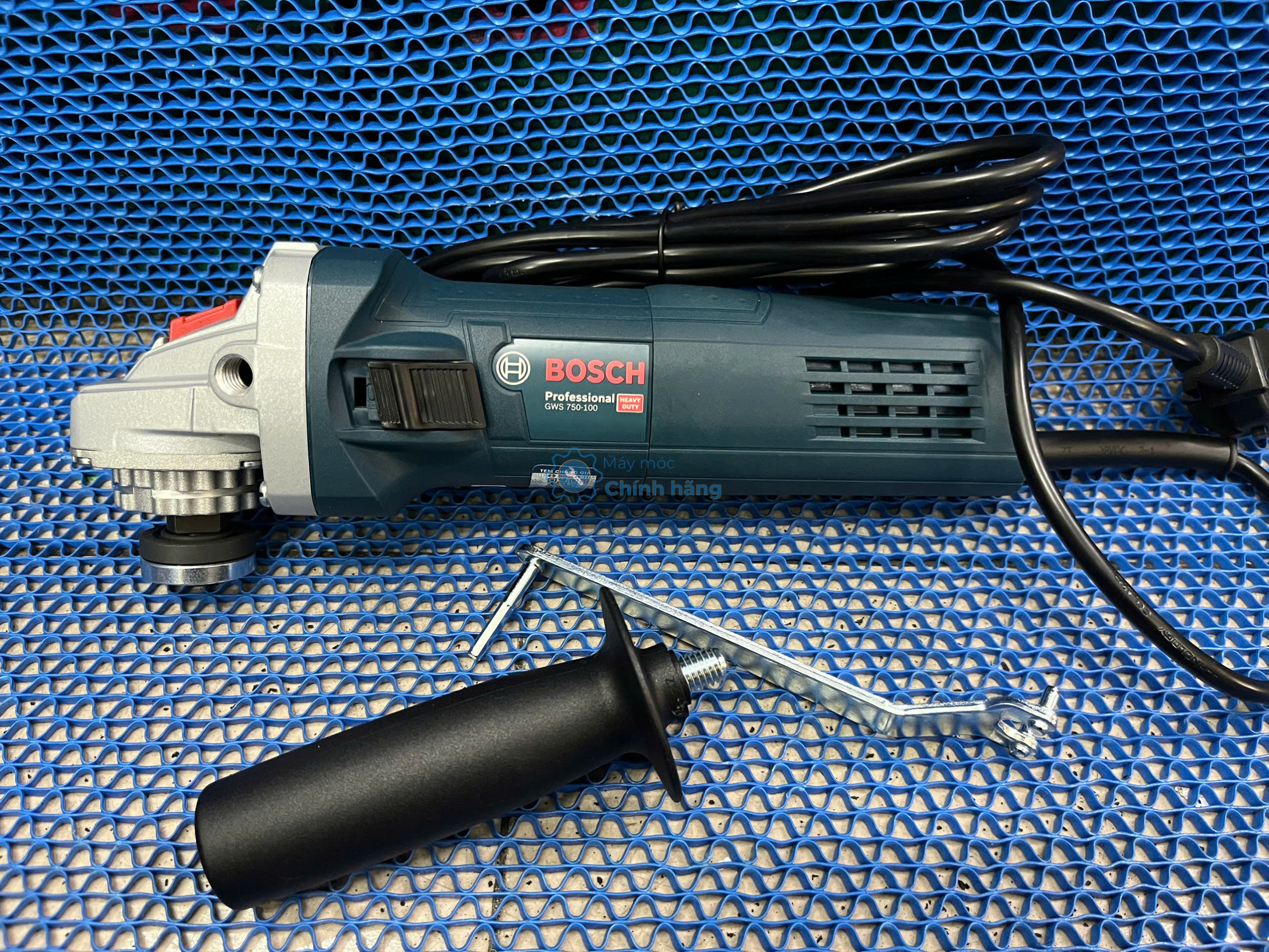 Máy mài góc Bosch GWS 750-100 Freedom