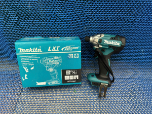 Máy vặn vít dùng pin Makita DTD156Z