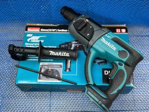 Máy khoan bê tông dùng pin Makita 18V DHR202Z (Chưa kèm Pin & Sạc) 12 Máy khoan bê tông dùng pin Makita 18V DHR202Z (Chưa kèm Pin & Sạc)