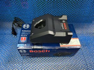 Đế sạc nhanh pin Bosch GAL 12V-40 1600A01B8X (10.8V, 12V)