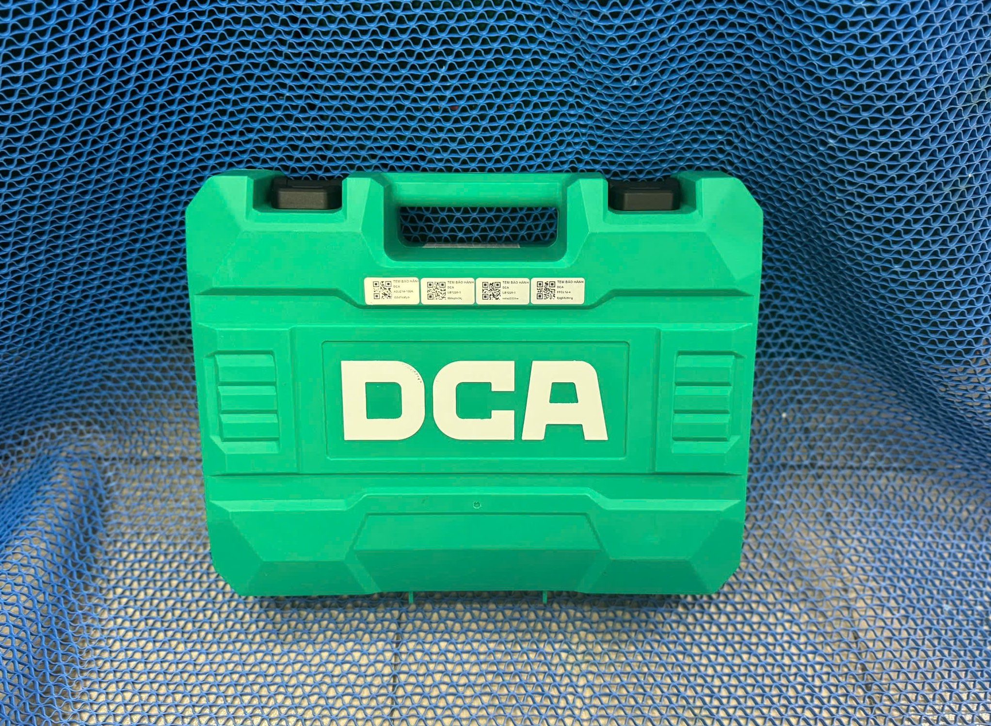 Máy khoan góc dùng pin 12V DCA ADJZ14-10EK