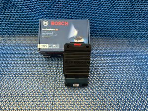 Đèn LED đa năng dùng pin 18V Bosch GLI 18V-800 