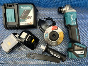 Máy mài góc dùng pin Makita DGA518RTE (125mm/công tắc bóp/AWS/BL) (18V)