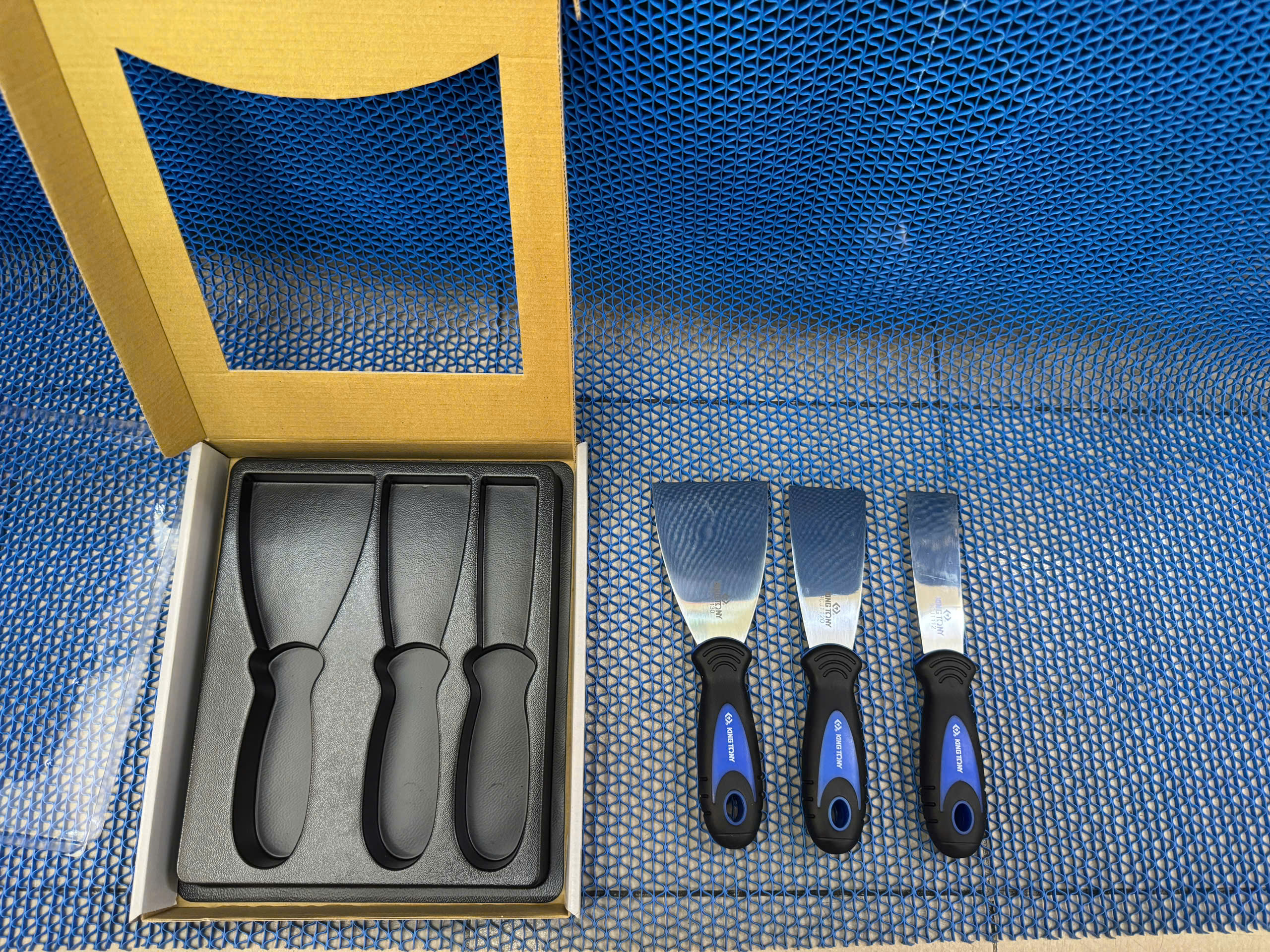 Bộ dao sủi sơn Kingtony 9CJ013 – 3 cỡ lưỡi 32/50/75mm, cạo sơn nhanh gọn 2 Bộ dao sủi sơn Kingtony 9CJ013