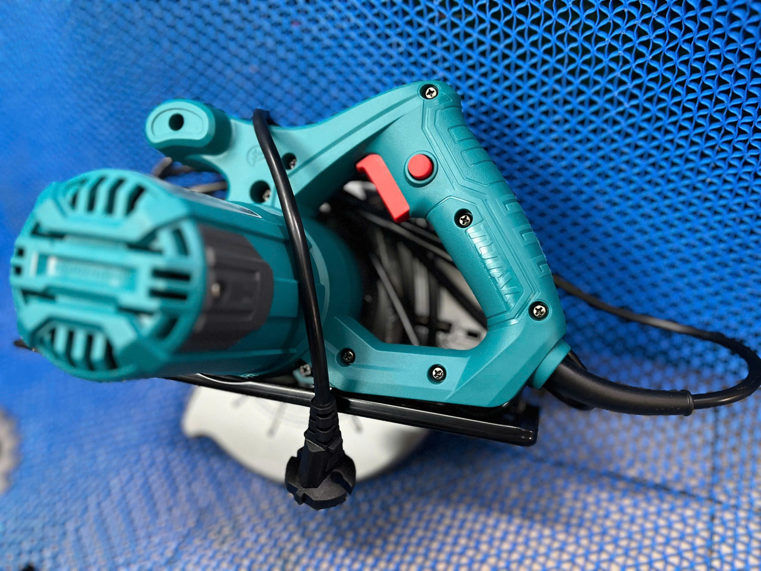 185mm Máy cưa đĩa tròn 1400W Total TS11418526 3 185mm Máy cưa đĩa tròn 1400W Total TS11418526 - Ảnh 3