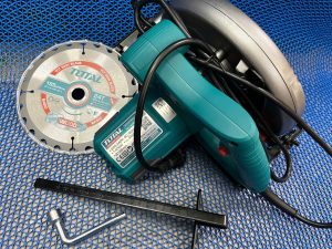 185mm Máy cưa đĩa tròn 1400W Total TS11418526 11 185mm Máy cưa đĩa tròn 1400W Total TS11418526