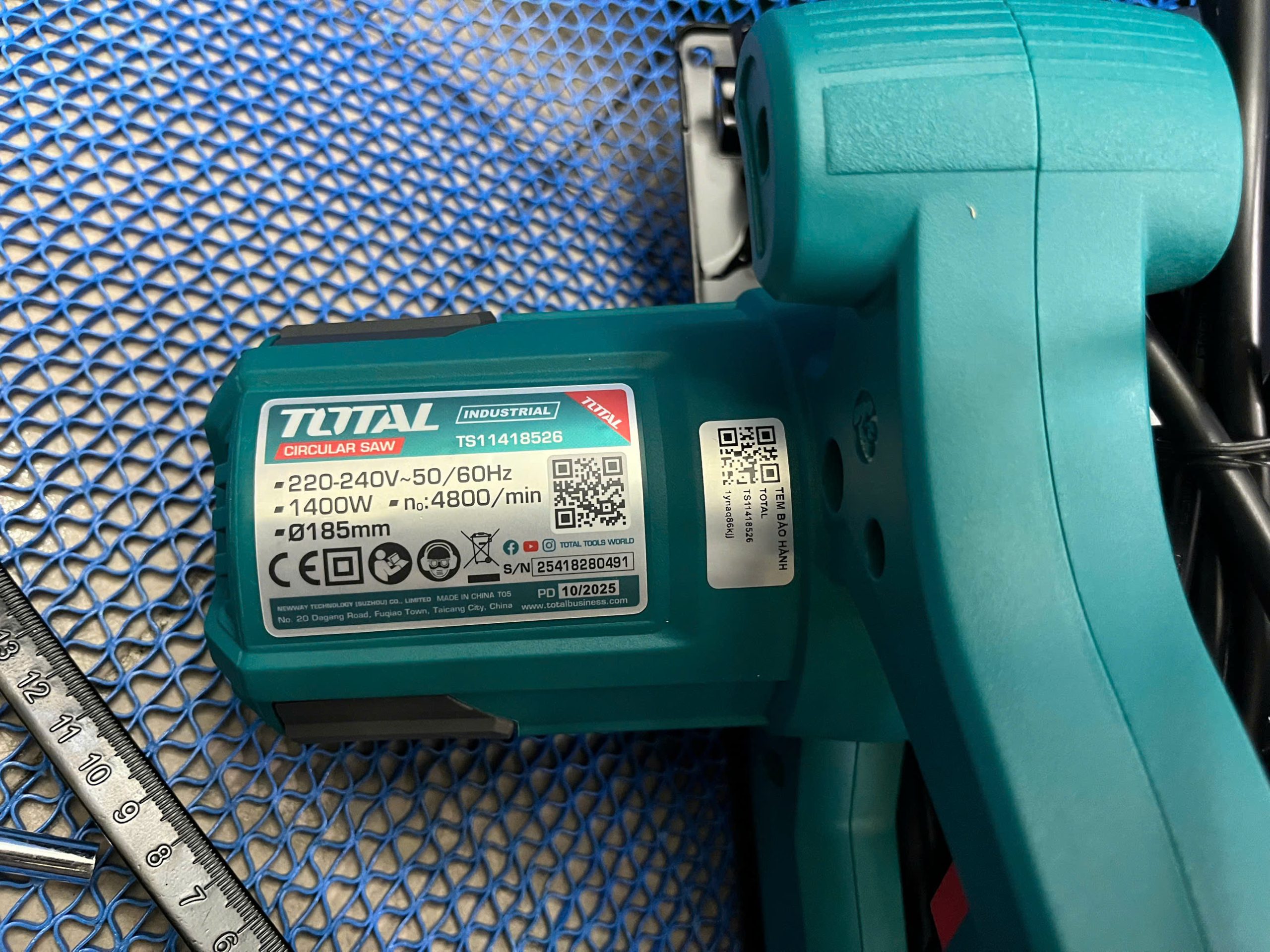 185mm Máy cưa đĩa tròn 1400W Total TS11418526 4 185mm Máy cưa đĩa tròn 1400W Total TS11418526 - Ảnh 4