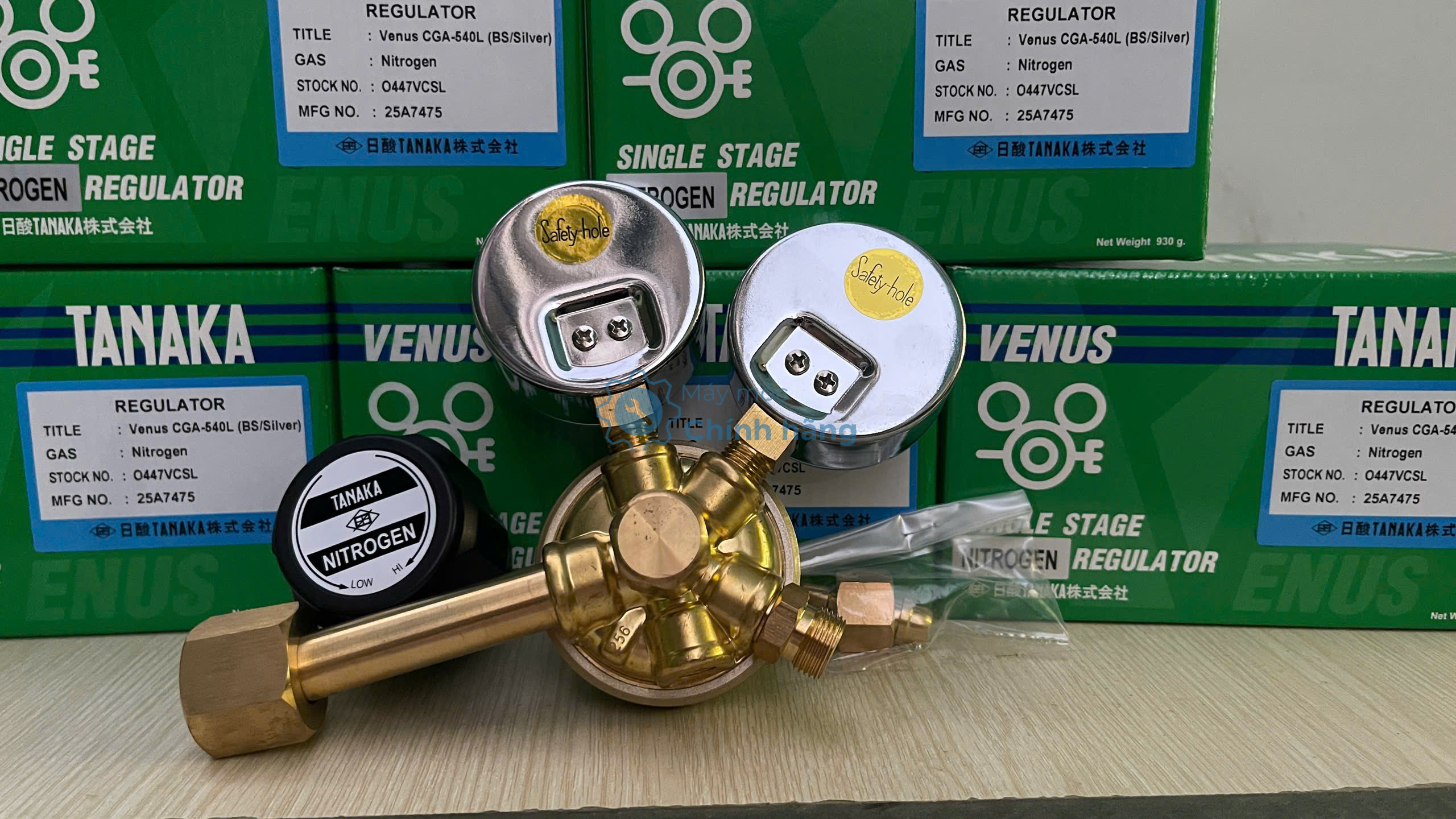 Alternative view of Đồng Hồ Nitơ Tanaka CGA-540L