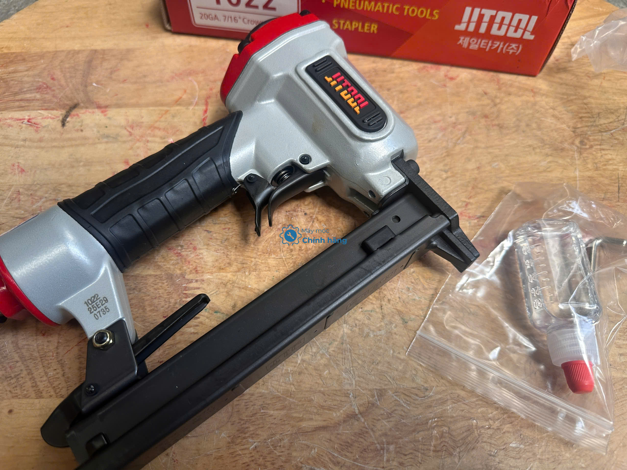 Máy bắn đinh U 7/16" Jit 1022 12 Máy bắn đinh U JIT 1022 Hàn Quốc