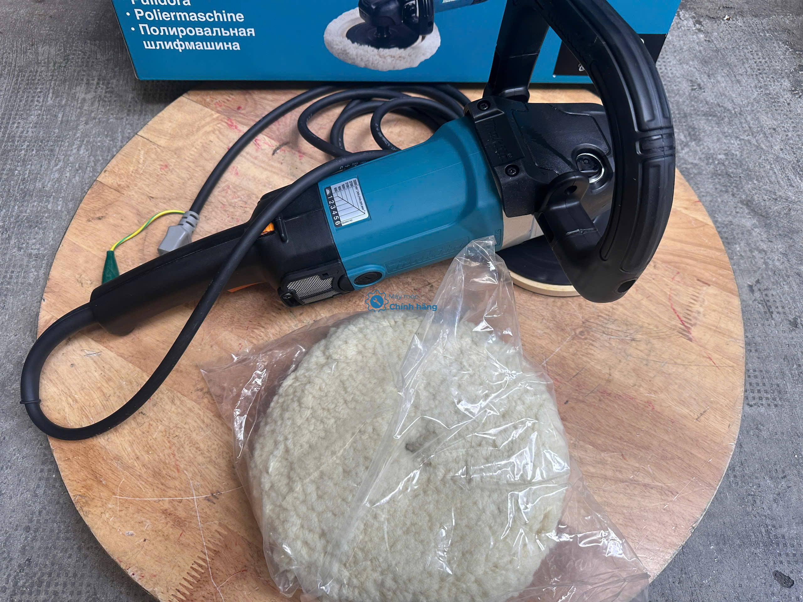 Máy chà nhám đánh bóng Makita 9237C 1200W 8 Máy chà nhám đánh bóng Makita 9237C