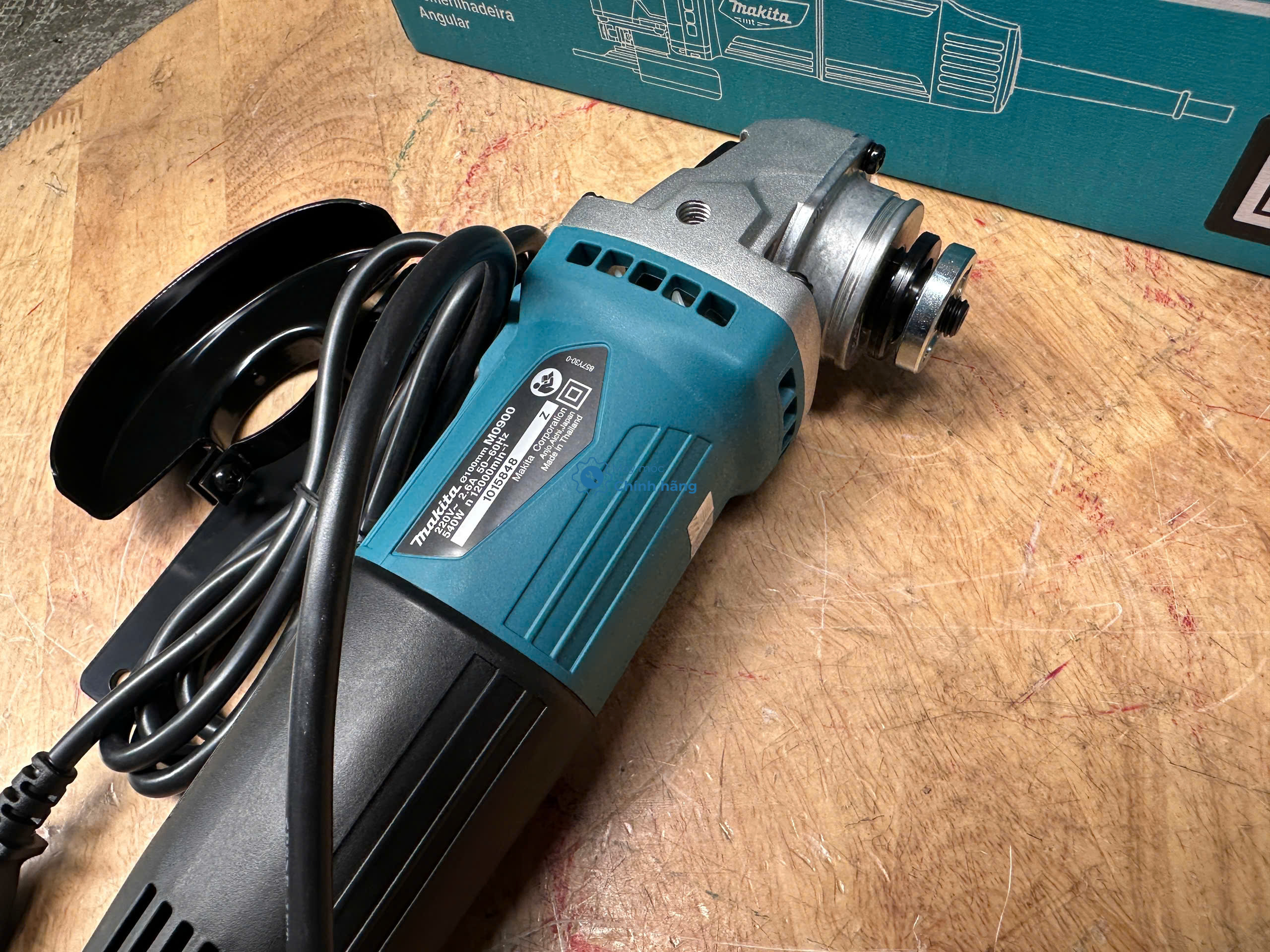 Máy mài góc Makita M0900B (100mm) 8 Máy mài góc Makita M0900B chính hãng