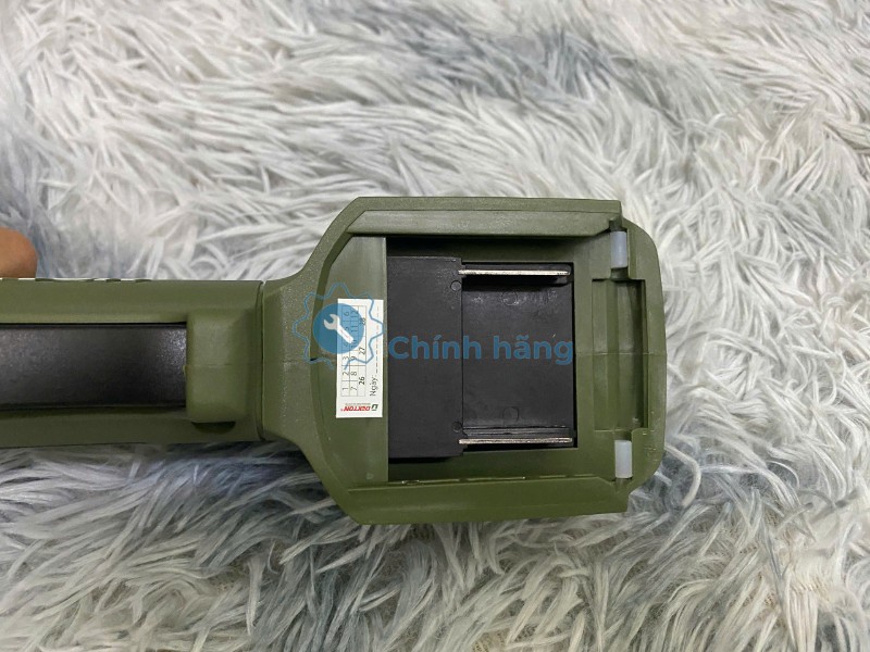 đế gắn pin M21 Dekton M21-RW90XPRO