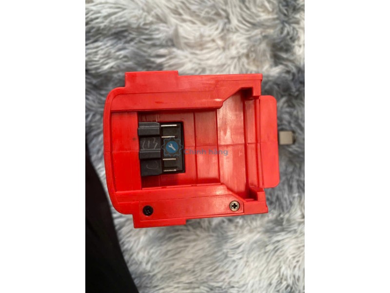Máy Siết Bu Lông Milwaukee M18ONEFHIWF34 Chính Hãng (Gồm 2 pin và 1 sạc) 24 Đế gắn pin Milwaukee M18 trên máy siết bu lông M18ONEFHIWF34-0