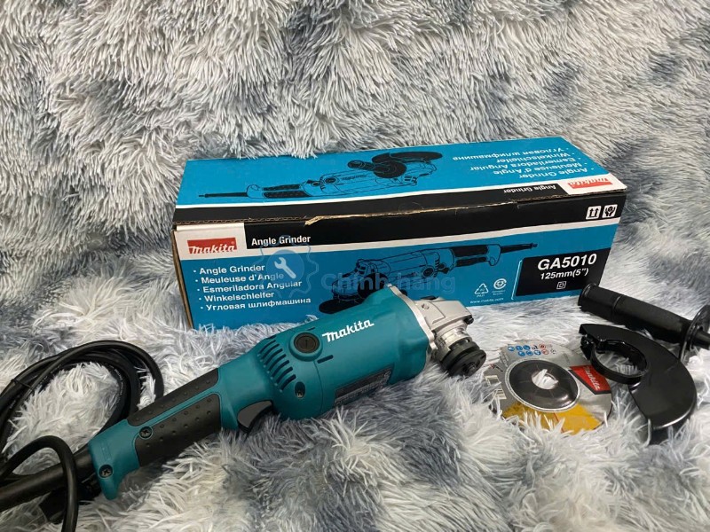 giao hàng máy mài góc Makita GA5010