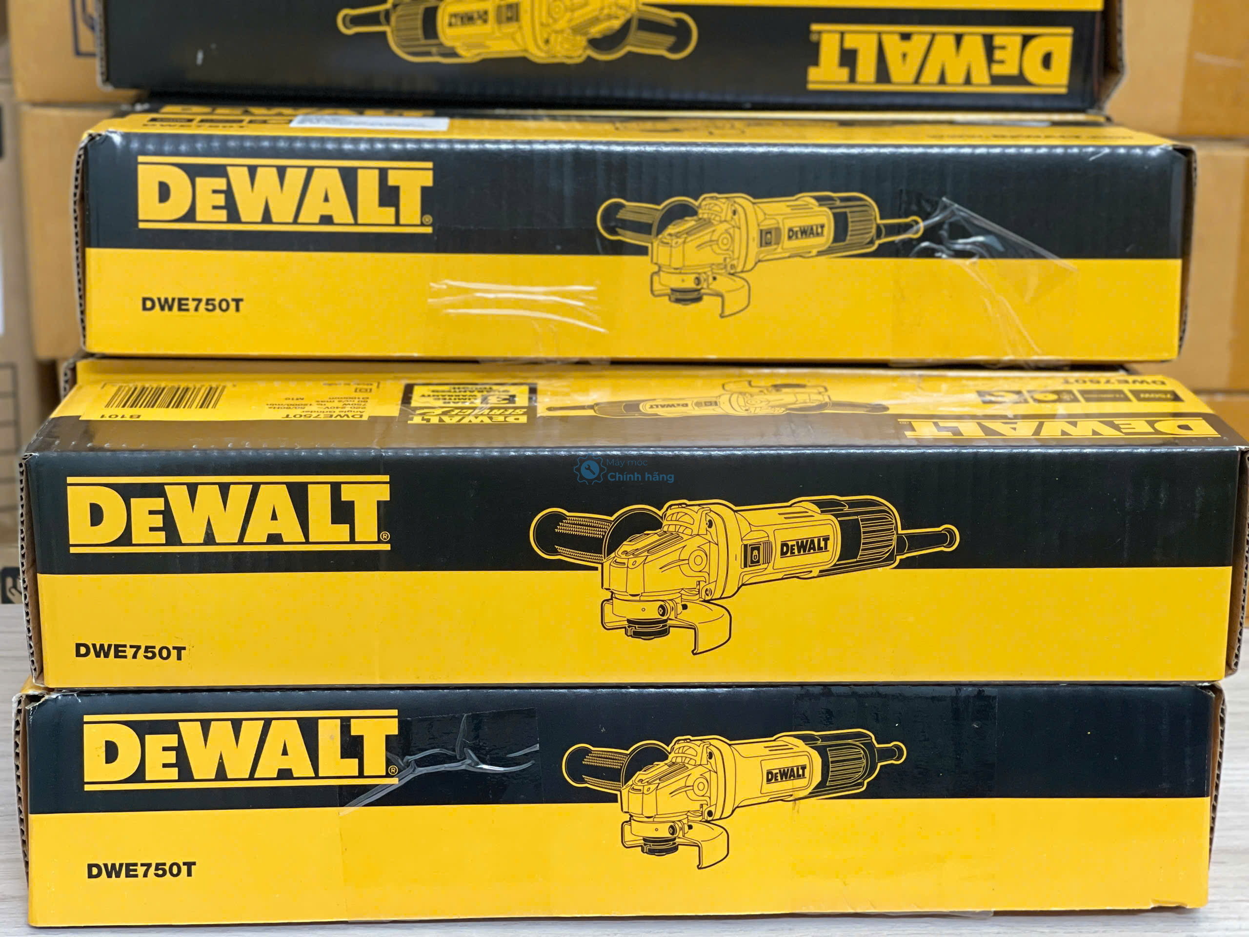 Hộp đựng máy mài góc DeWALT DWE750T sẵn hàng số lượng lớn tại kho