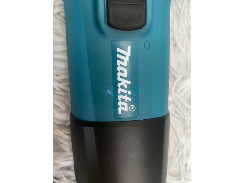 logo Makita 9553NB