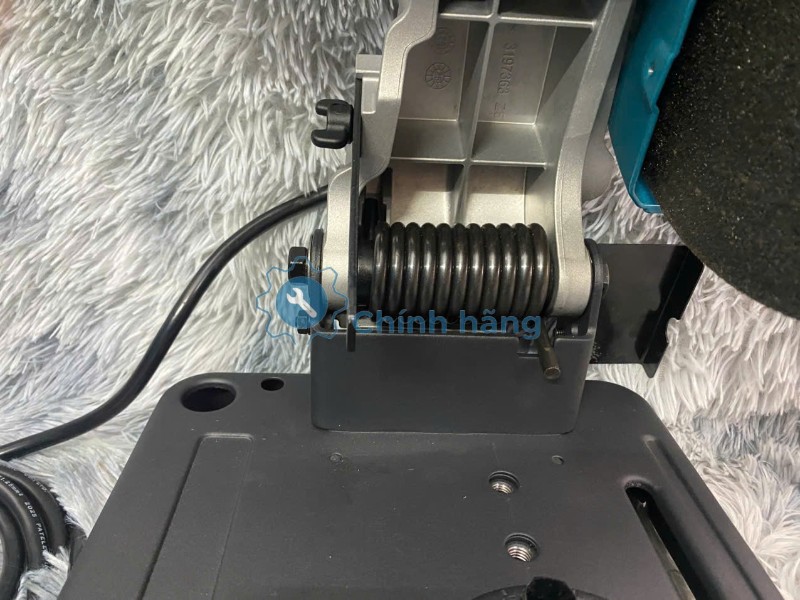 Máy Cắt Sắt Makita LW1401 2200W Chính Hãng – Cắt Thép Hộp, Sắt Hiệu Quả 12 Máy Cắt Sắt Makita LW1401 2200W Chính Hãng – Cắt Thép Hộp, Sắt Hiệu Quả - Ảnh 12