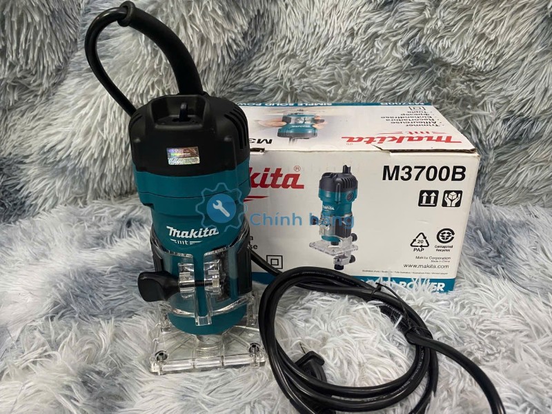 So Sánh Makita M3600B Và Makita M3700B: Chọn Máy Phay Gỗ Hay Máy Đánh Cạnh? 4 Máy phay gỗ Makita M3600B công suất 1650W