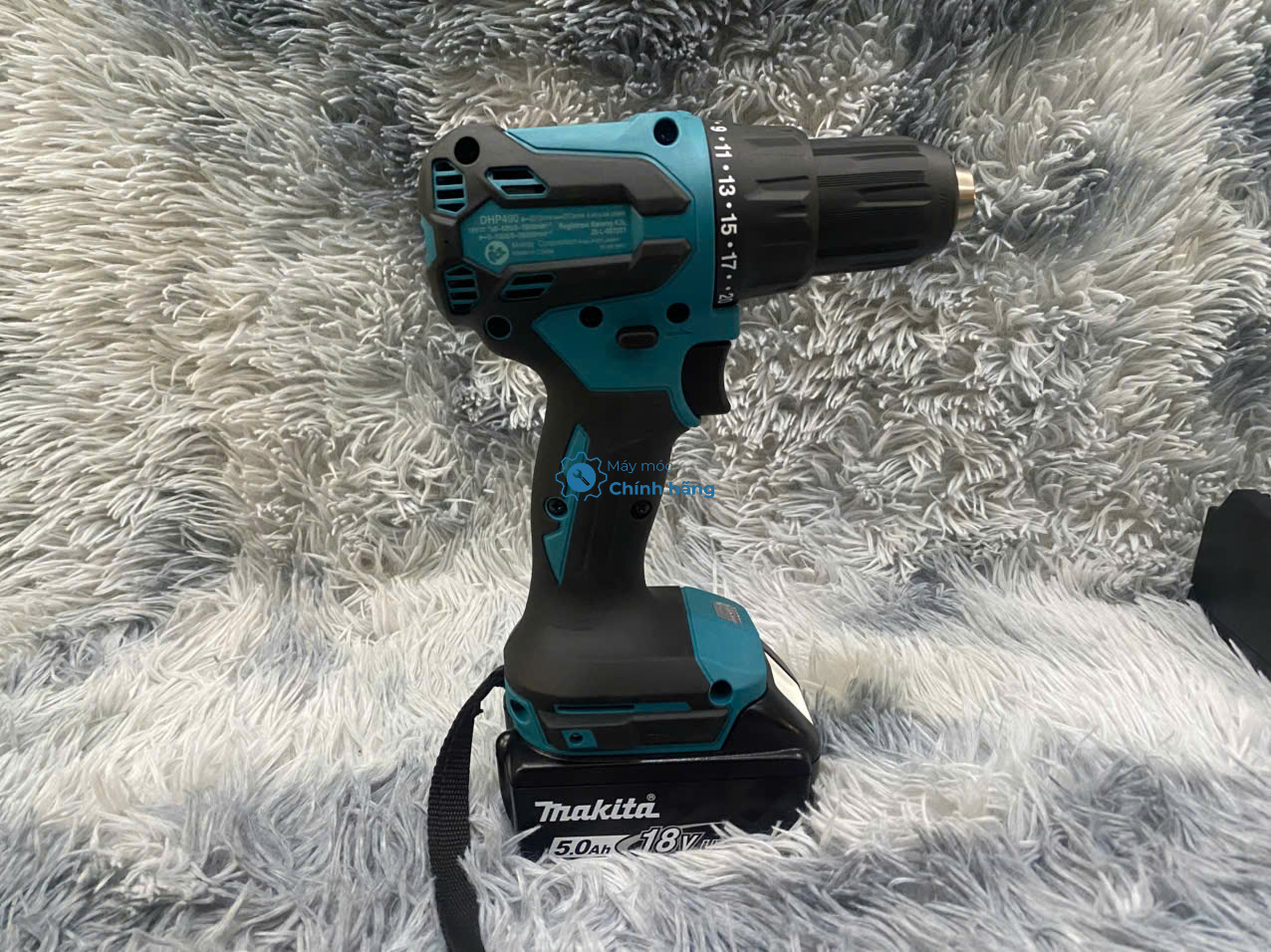 Máy Khoan Búa Makita DHP490RTJ Chính Hãng – Bộ 2 Pin 5.0Ah 13 Máy khoan pin 18V Makita DHP490RTJ góc nghiêng