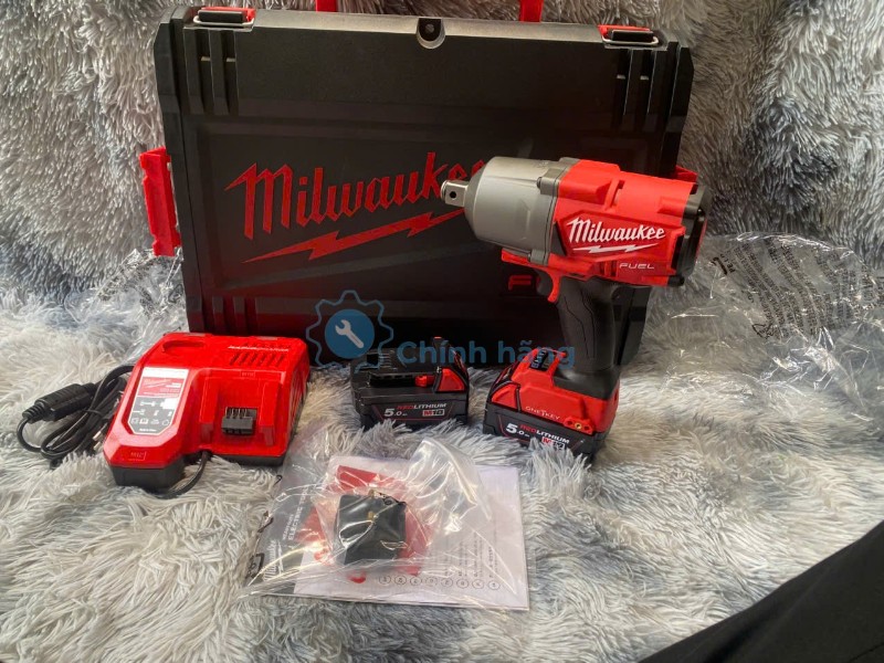 Máy Siết Bu Lông Milwaukee M18ONEFHIWF34 Chính Hãng (Gồm 2 pin và 1 sạc) 16 Combo Milwaukee M18ONEFHIWF34-0 gồm 2 pin 5Ah và 1 sạc