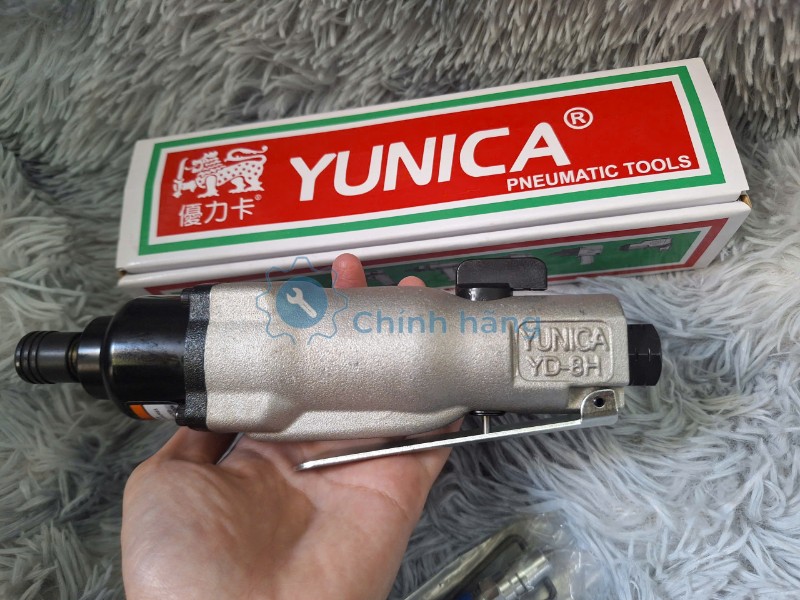 Thân máy vặn vít hơi Yunica YD-8H thiết kế gọn nhẹ 1.1kg