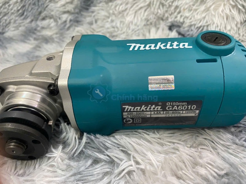 Thân máy mài góc Makita GA6010 thiết kế chắc chắn