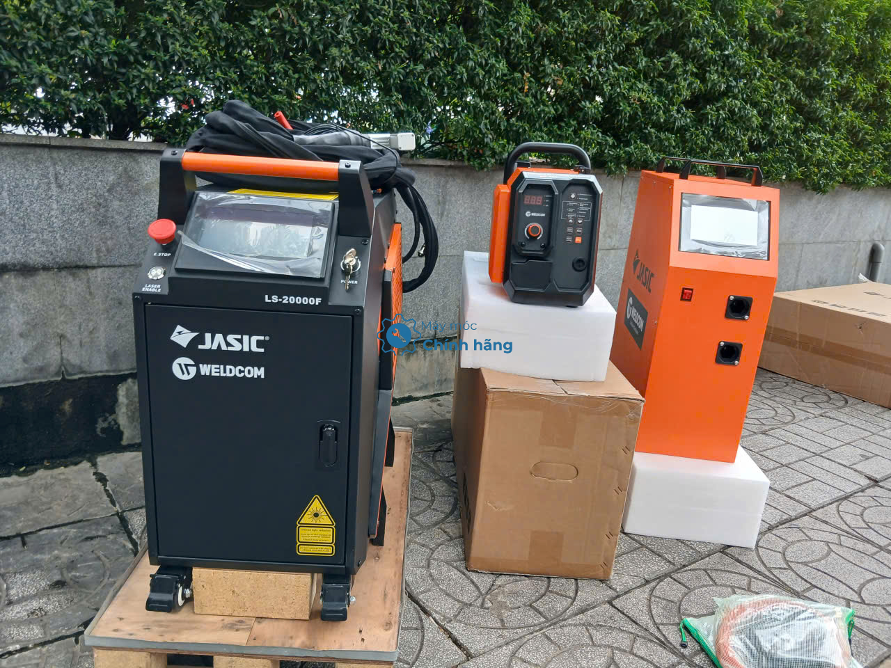 Máy Hàn Laser Jasic LS-20000F 2000W 3 Trong 1 Thế Hệ 3 4 Toàn bộ máy hàn laser Jasic LS-20000F thế hệ thứ 3
